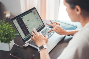 Nopeimmat kotiutukset Brite vs Trustly: Vertailu ja vinkit pelaajille