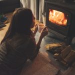Christmas wallpaper, woman, fireplace — Spinz Casino - Kattava opas pelaajille